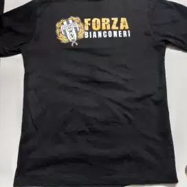 Kaos Bianconeri hitam