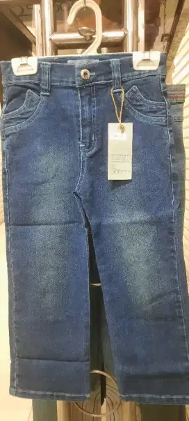 Celana panjang jeans streach anak perempuan.