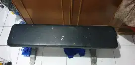Sandaran dudukan gym untuk angkat dumbel