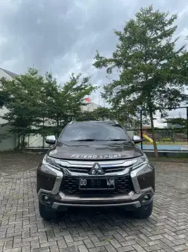Pajero Dakar 2.4 ultimate at