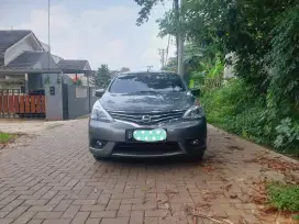 NISSAN NISAN GRAND LIVINA XV AT MATIC FACELIFT LOW KM RECORD