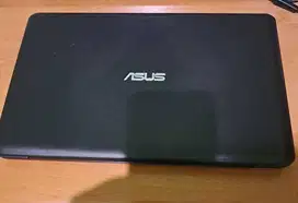 Jual Laptop bekas Asus E202S SSD 256