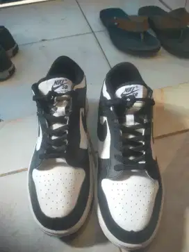 Sepatu Nike panda
