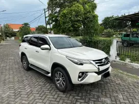 Toyota Fortuner Vrz Disel 4x2 AT 2016