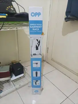 Gantungan pakaian