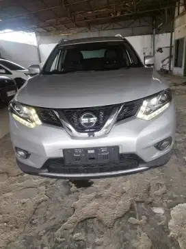 NISSAN X-TRAIL 2.5 CVT FACELIFT 2015 SILVER MET A/T( AUTOMATIC)