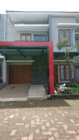 Rumah 2 Lantai Dekat Solo Baru, Sukoharjo (Tanpa Perantara)