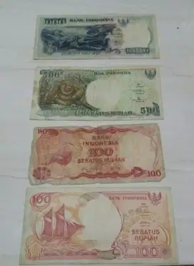 Koleksi 4 lembar uang kuno