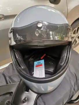Dijual helm baru full face merk fino