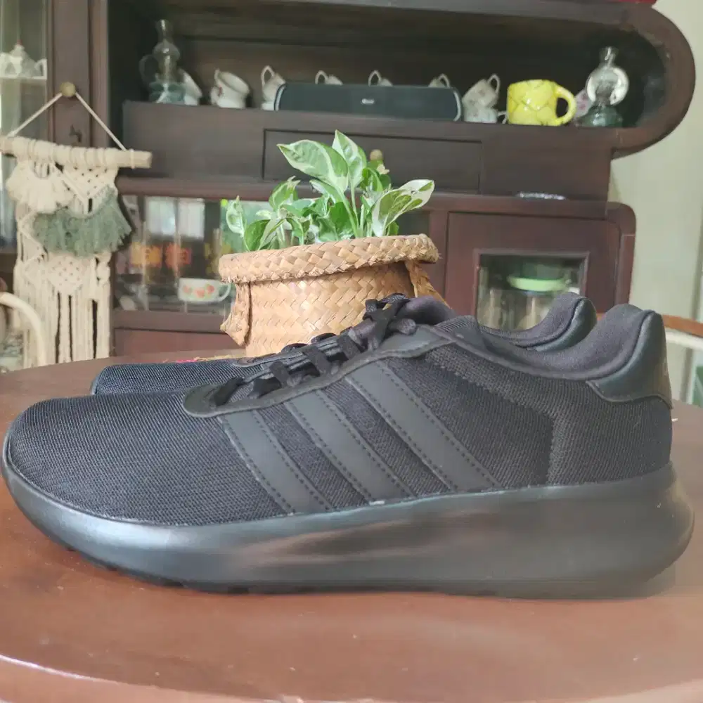 Adidas lite racer