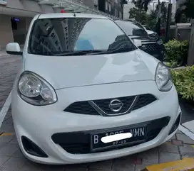 Nissan March Facelift 2013 Automatic Putih Terawat