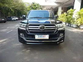 LAND CRUISER 200 VXR 4x4 CC 4.5 TAHUN 2020