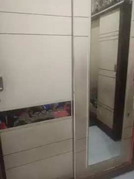 Lemari sleding dua pintu