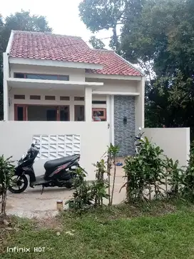 dijual rumah siap huni SHM sdh pecah