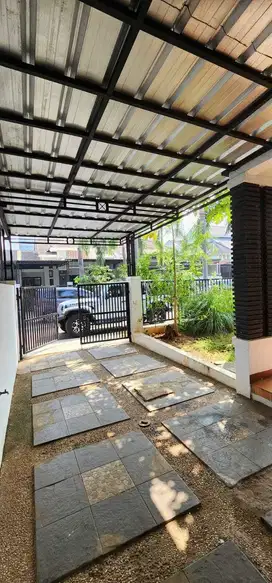 Dijual Rumah di Cluster Aralia, Harapan Indah, Bekasi