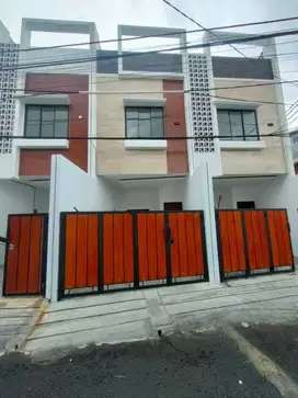 Di jual rumah cluster akses mobil di Johar baru Jakarta pusat