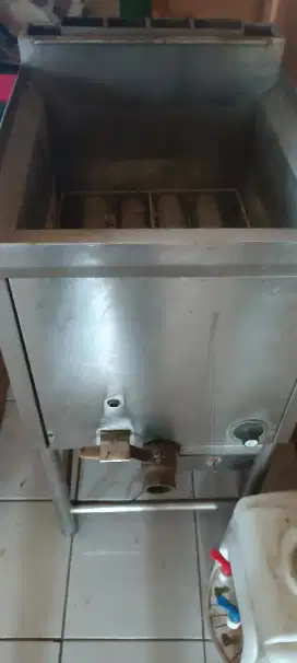 2 Deef fryer 30 kg