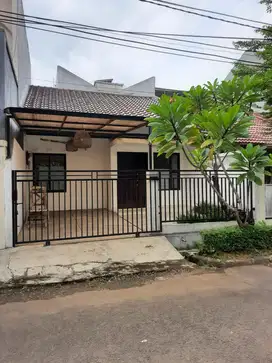 Rumah bintaro jaya sek 5 dekat kampus stan siap huni