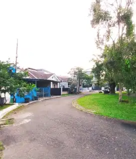 Rumah Depan Taman Harga Kavling Kencana Loka BSD city