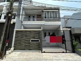 Rumah muara karang 8x15 minimalis brand new bagus