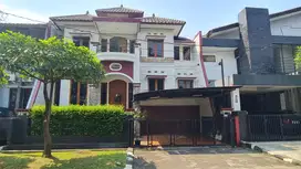 Rumah Mewah dan Strategis di Kemang Pratama 3, Sepanjang Jaya, Bekasi