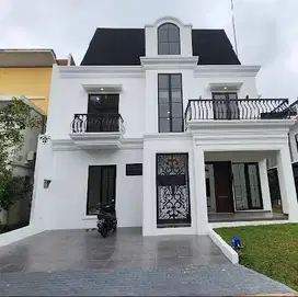Rumah Brand New Mewah Model Klasik The Icon BSD