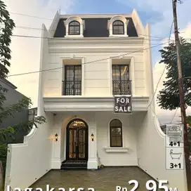 Rumah Classic modern dalam cluster jagakarsa