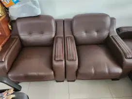 2 dudukan sofa ex informa