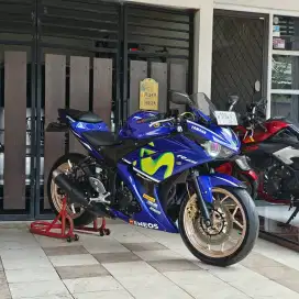 Yamaha R25 Moviestar Low KM Sangat Istimewa