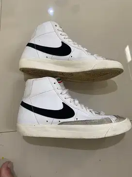 Second, Nike Blazer Mid ‘77 Vintage