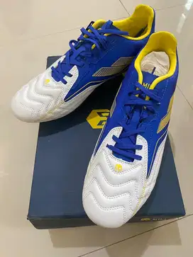 BNIB Sepatu Bola Mils Astro Firenze FG