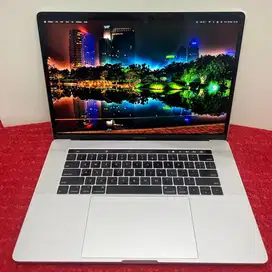 Macbook Pro 15 inch 2018 MR962