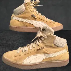 Sepatu Puma suede