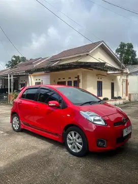 Yaris E Mt 2012 Istimewa