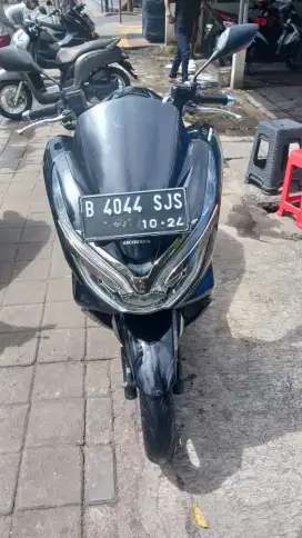DIJUAL MOTOR HONDA PCX 150 ABS SECOND THN 2109