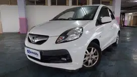 DP Rendah  5JT Honda Brio Satya 1.2 E Bensin-MT 2015 Putih