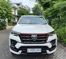 TOYOTA NEW FORTUNER 2.4 VRZ TRD MATIC DIESEL KM 39 RIBU ,PAJAK 04/2026