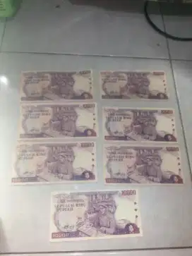 Uang kertas 10000 tahun1979