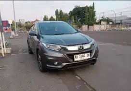 Honda HRV E Matic 2022, AB Yogya, Servis Record, Km 41rb, Istimewa