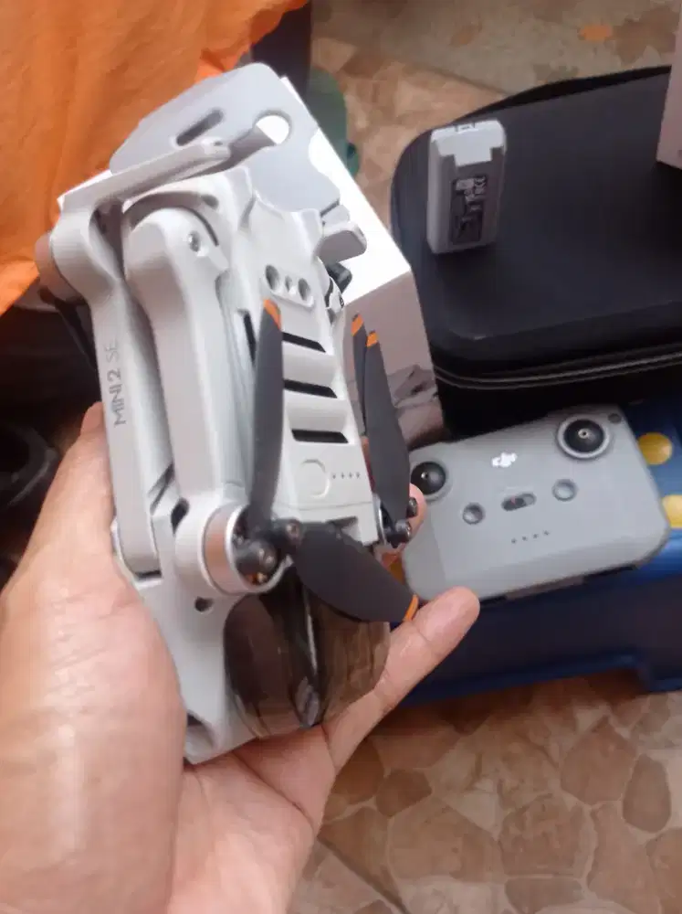 Drone dji mini 2 se mulus mengudara