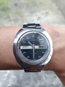 Jam tangan Seiko
