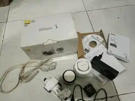 NIKON 1 V2 KIT 10-30 DAN 30-110 MULUS