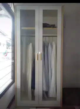 Lemari Pakaian Kosan Minimalis