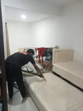 Jasa cuci kursi kantor kasur sofa jok mobil