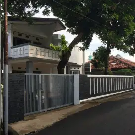 Rumah 2 Lantai, Siap Huni, Harga Murah Di Pondok Kelapa, Jakarta Timur