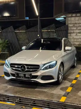 MERCEDES BENZ C200 W205