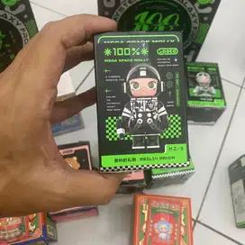 POP MART SPACE MOLLY MEILIN PANDA FOIL SEALED