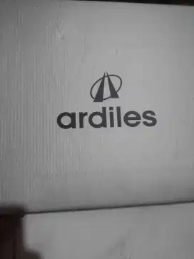 Sepatu basket Ardiles