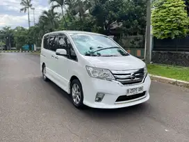 Nissan Serena HWS Panoramic AT 2013 Putih (Garage88 Basura)