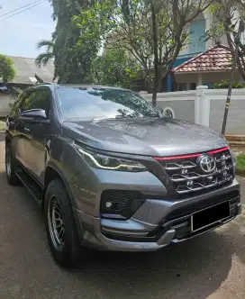 Toyota fortuner 2.4 TRD 2021